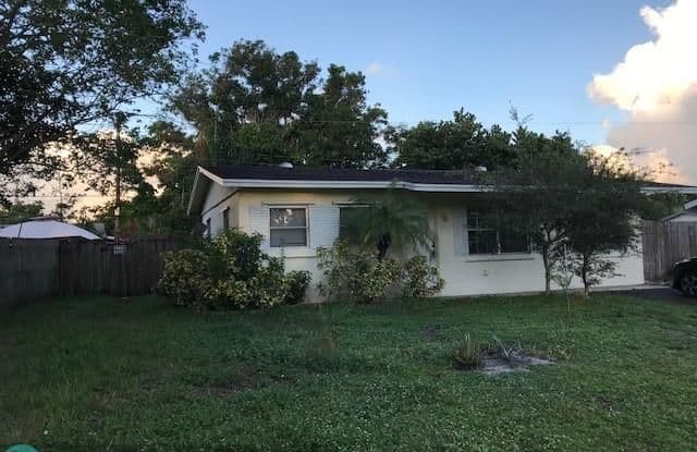 2541 NE 11th Ter - 2541 Northeast 11th Terrace, Pompano Beach, FL 33064