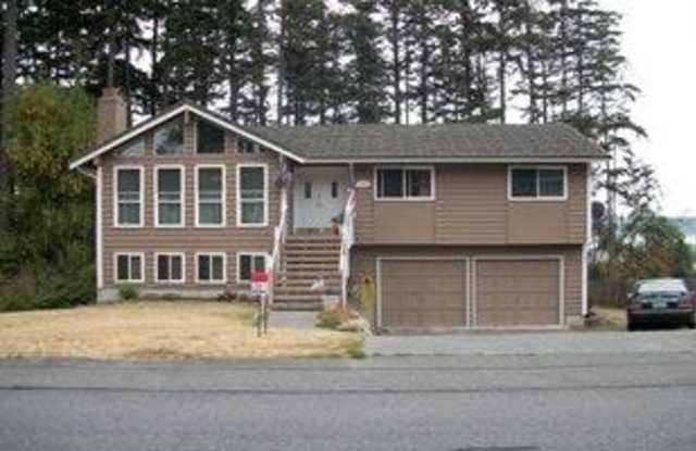 1154 Southwest Fairhaven Drive - 1154 Southwest Fairhaven Drive, Oak Harbor, WA 98277