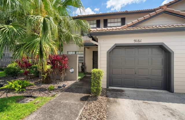 9161 Vineyard Lake Dr