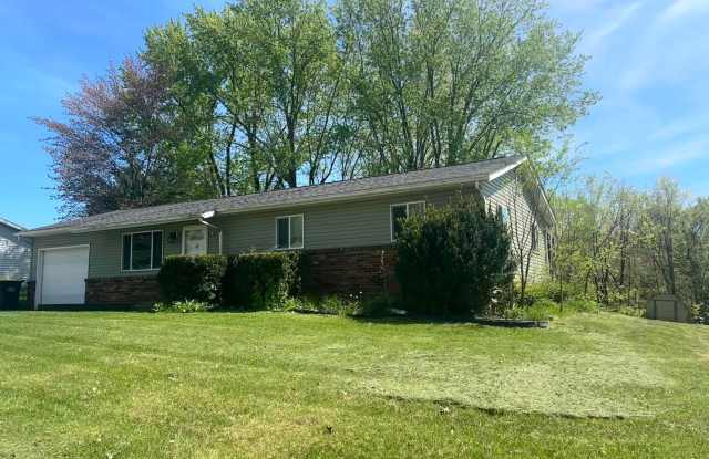 3 bedroom, 1.5 bath ranch located in Westbrook Downs! photos photos