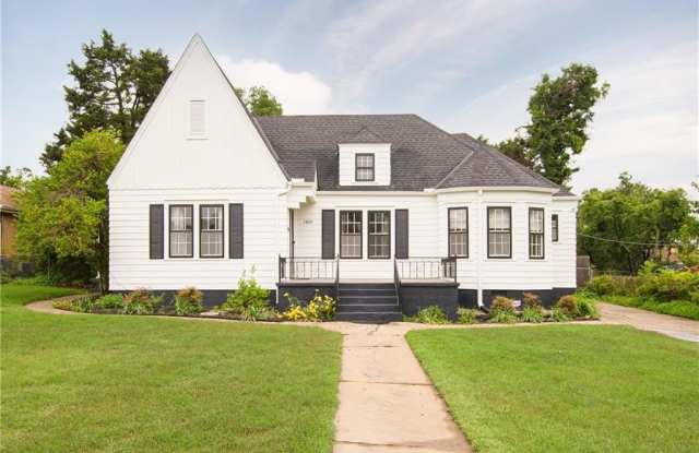 1600 NW 38th Street