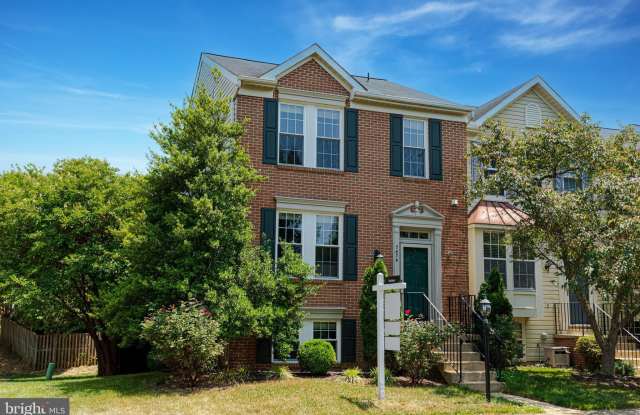 7474 GADSBY SQUARE - 7474 Gadsby Square, Kingstowne, VA 22315