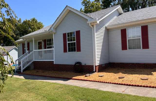 Lovely Ranch Home in Smyrna - No HOA