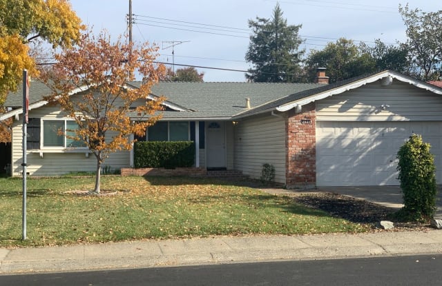 2901 Chestnut Hill Dr - 2901 Chestnut Hill Drive, Sacramento, CA 95826