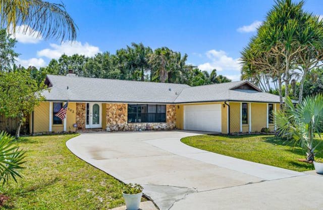 302 SE Bayview Terrace - 302 Southeast Bayview Terrace, Port St. Lucie, FL 34983