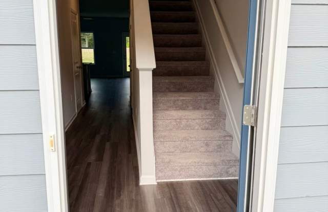 Adairsville Living at its Finest!