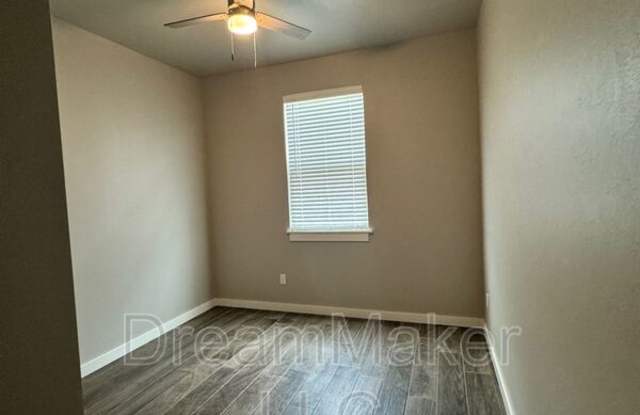 1060 Apple Blossom Way