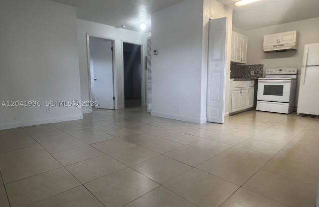 919 NW 2nd Ave
