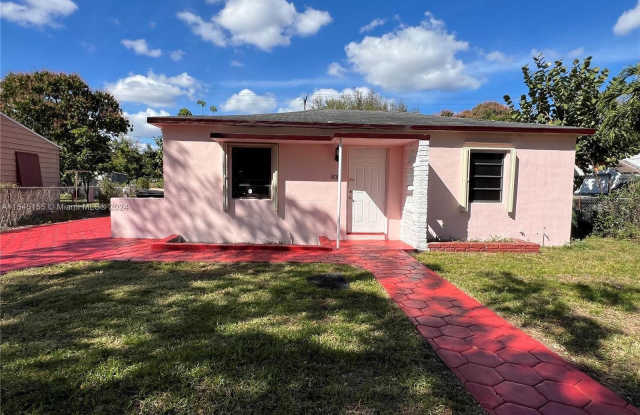 835 NW 126th St - 835 Northwest 126th Street, North Miami, FL 33168