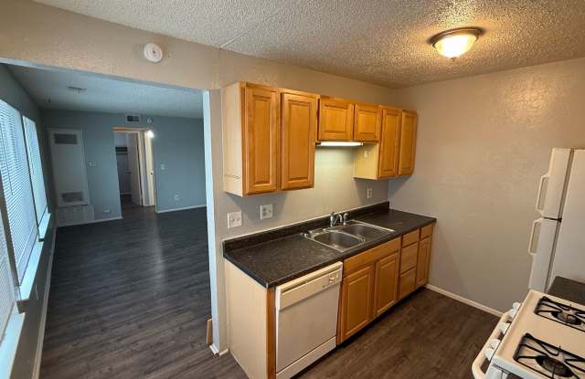 Studio Apartment in High Hollows Condominiums