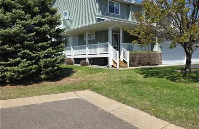 7619 Palisades Avenue NE