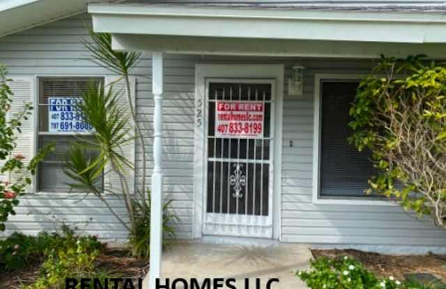 Two Bedroom One Story Townhouse close to Altamonte Mall  all other major local roads