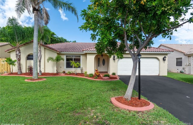 6671 W Wedgewood Ave - 6671 West Wedgewood Avenue, Davie, FL 33331