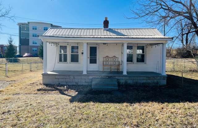 2 Bedroom, 1 Bath House