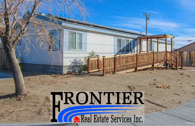 Photo of 935 W Sullivan Ave