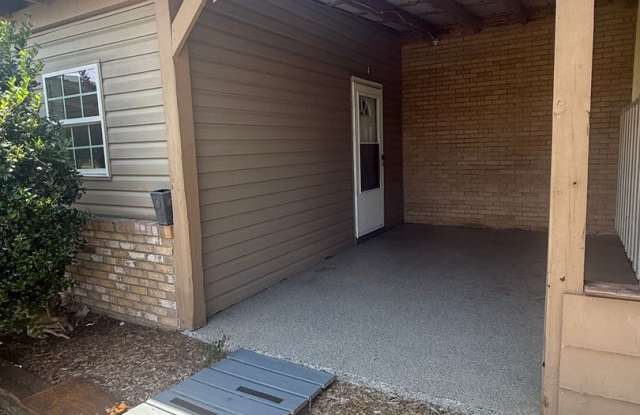 -G2- 501 Vandell Blvd