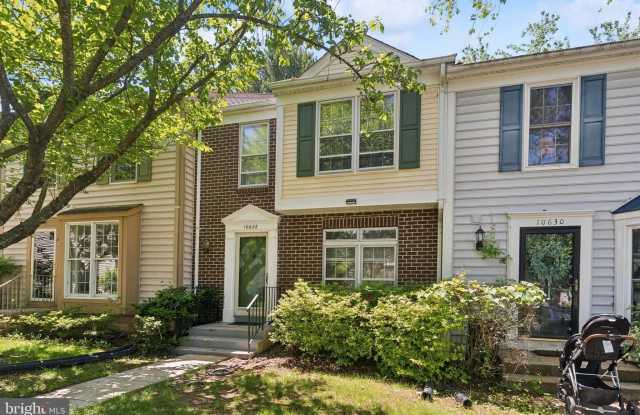 10628 TUPPENCE COURT