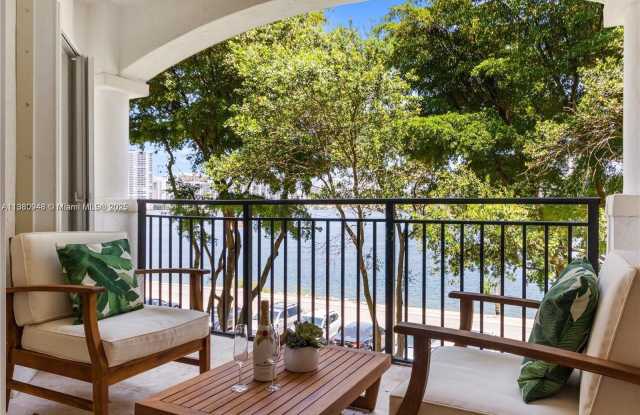 Photo of 3255 NE 184th