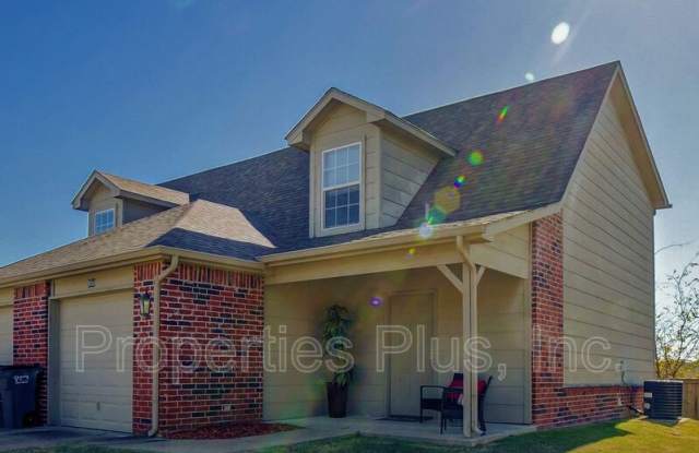 996 River Crossing - 996 River Crossing, Catoosa, OK 74015