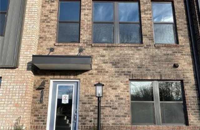 Photo of 10120 All Star Blvd Lane