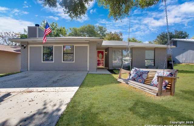 Photo of 9806 Cascade Valley