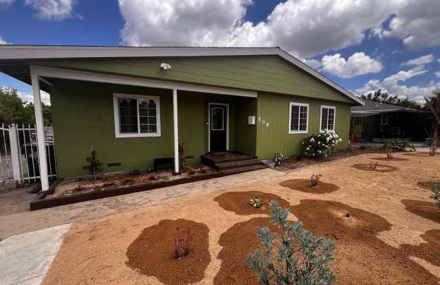 Photo of Spacious 4 Bedroom, 3 Bathroom Redlands Home!