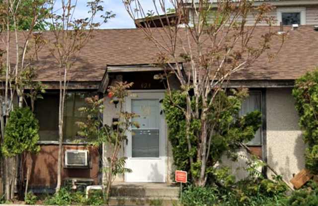 Cozy North Spokane 2BR with New Carpet  Prime Location