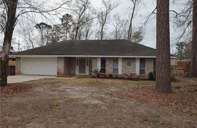 170 OAKWOOD Drive - 170 Oakwood Drive, Mandeville, LA 70448