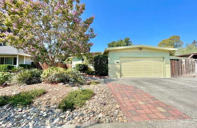 Three Bedroom North Napa Home