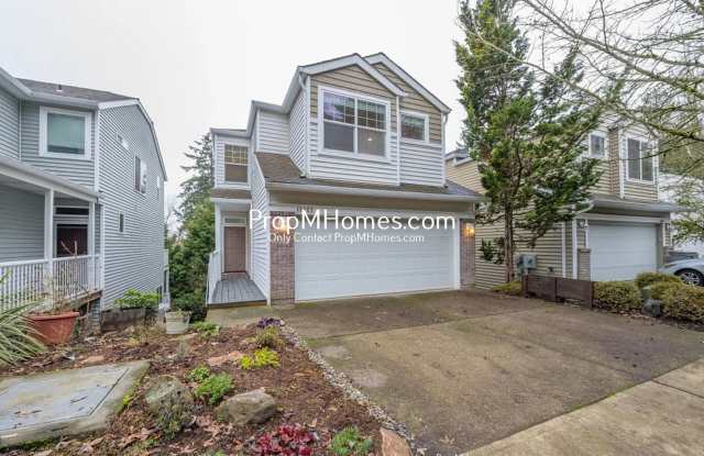Spacious Three Bedroom Home on Bull Mountain - Gated Street!