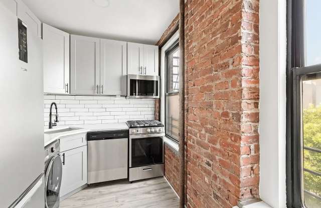 Photo of 350 S 4th St Apt 4E