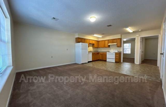 Photo of 1015 W 14-3