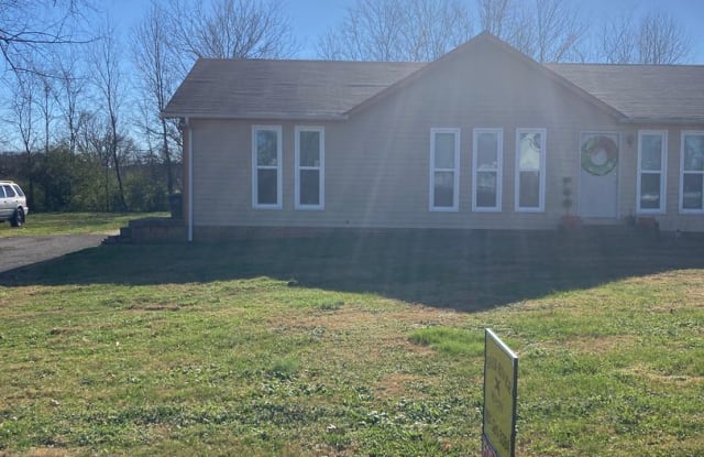 213 Hunter Dr Unit A - 213 Hunter Dr, Columbia, TN 38401