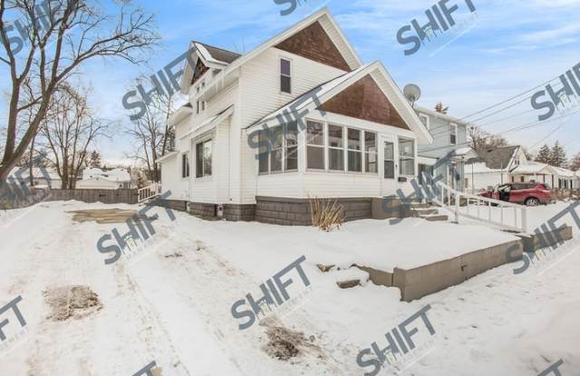 1126 Merrifield Street Southeast