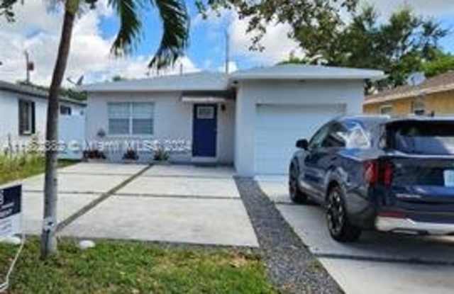 2227 Cody Street - 2227 Cody Street, Hollywood, FL 33020