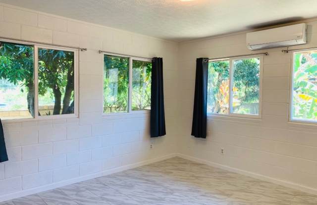 Attached apartment in Moanalua Valley 1 Bed/ 1 Bathroom/ Off- street parking - 1457 Ala Kopiko Street, Honolulu, HI 96818