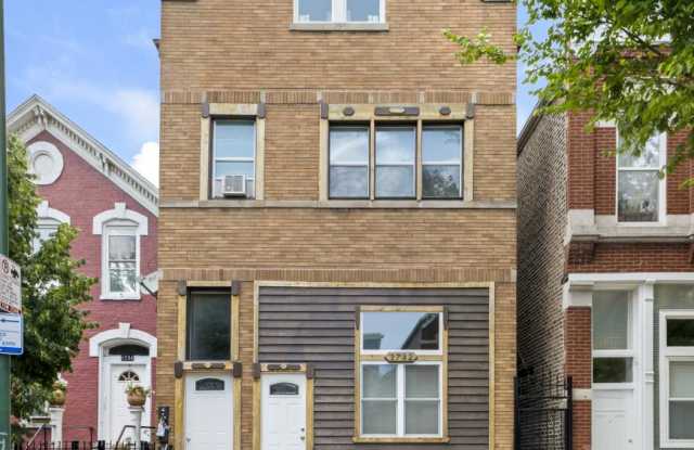 1732 W 17th St
