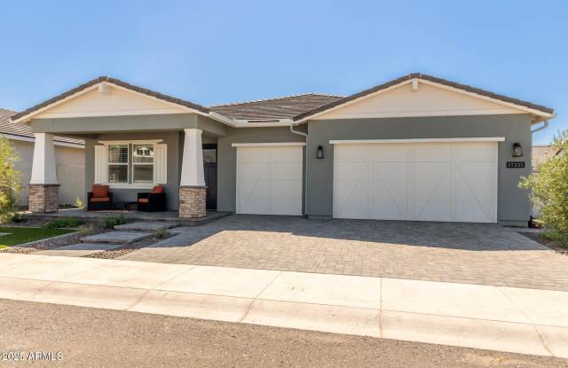 17235 W EDINBURG Street