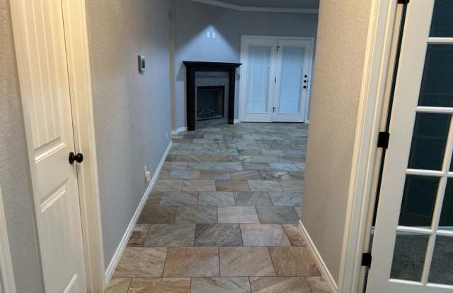 **One Week Free Rent**1604 Granex Dr., Killeen