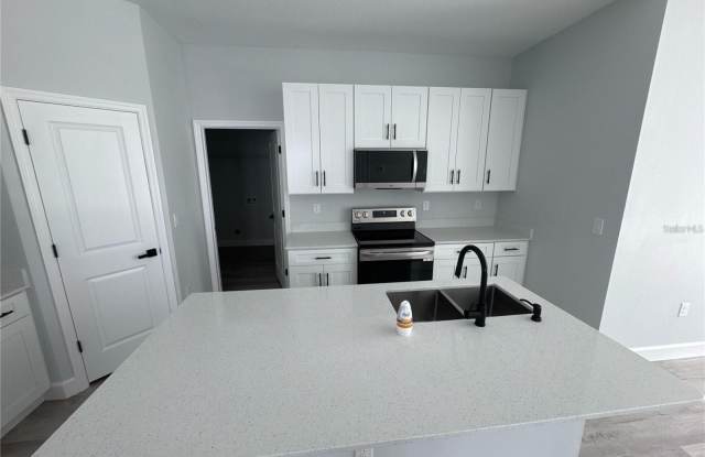 104 AUSTRALIAN DRIVE