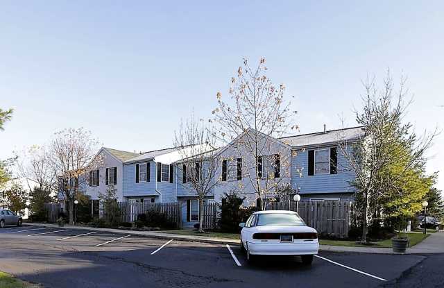 Photo of 382 Waterside Ave