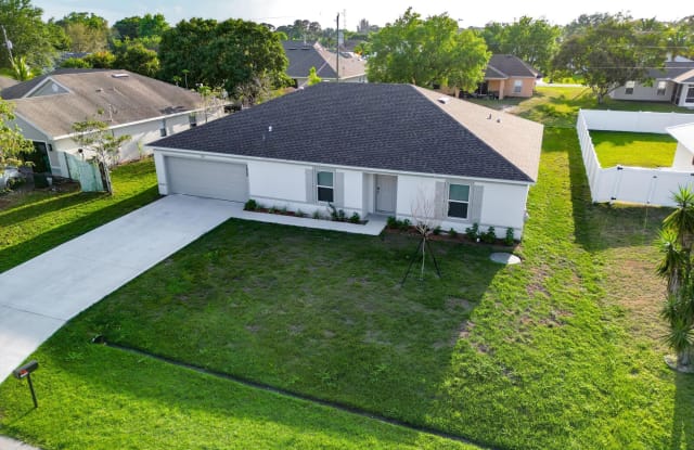 1850 SW Gemini Lane Port St Lucie FL apartments for rent