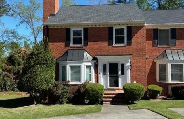 Available now!! Beautiful end unit townhome in Crown Point Subdivision