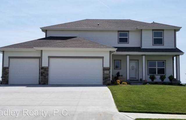 13610 S 46th St - 13610 South 46th Street, Sarpy County, NE 68133