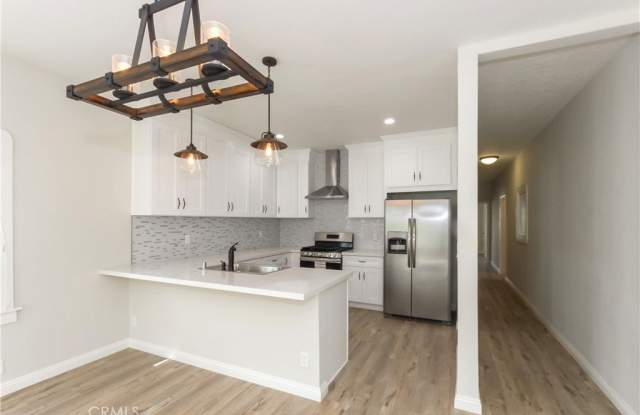 351 N Spaulding Avenue