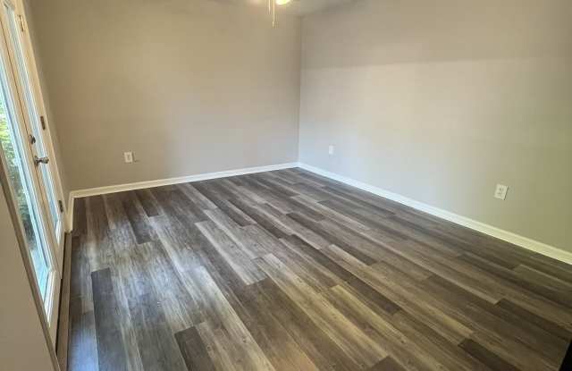 1814 Fox Run Drive* - 3*