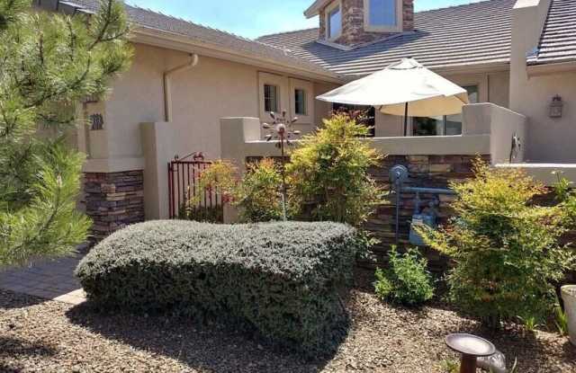 413 Tangerine Avenue