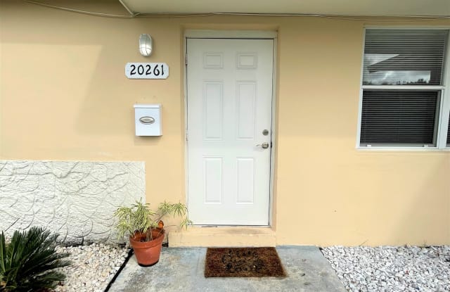 20261 Sw 110th Ct - 20261 Southwest 110th Court, South Miami Heights, FL 33189