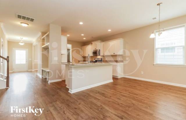 473 Foxbank Plantation Boulevard