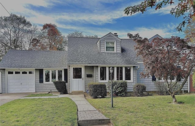 770 E Wyngate Drive - 770 Wyngate Drive East, Franklin Square, NY 11580